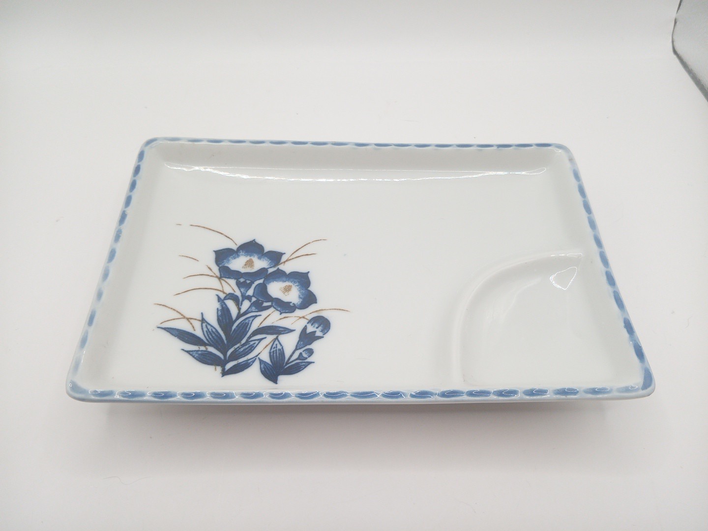 Asian 7inch Ceramic Sushi Serving Plate Or Side Dish Blue And White Flowers gallery