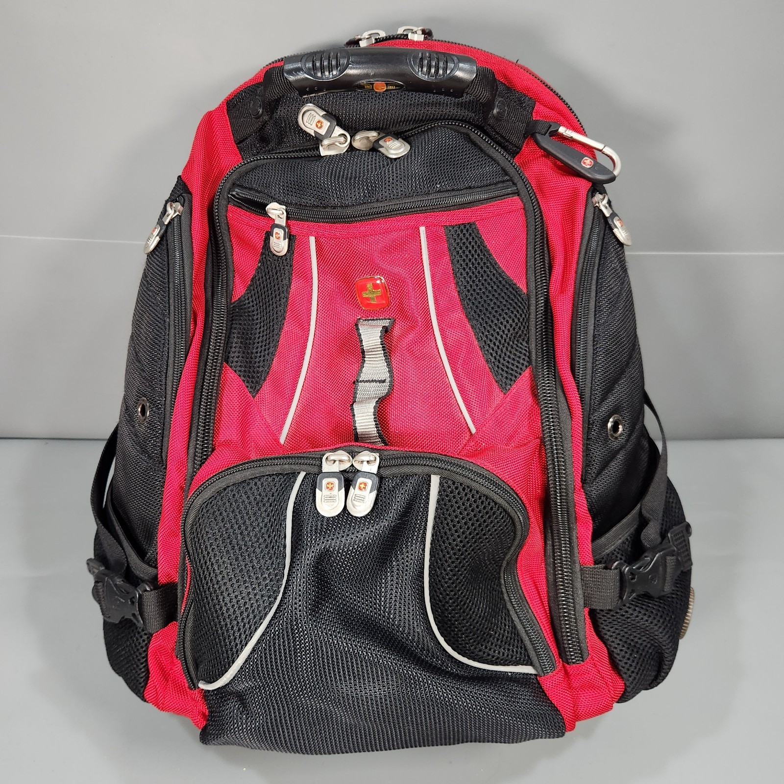 SWISSGEAR 1900 ScanSmart Laptop Backpack Red/Black EUC
