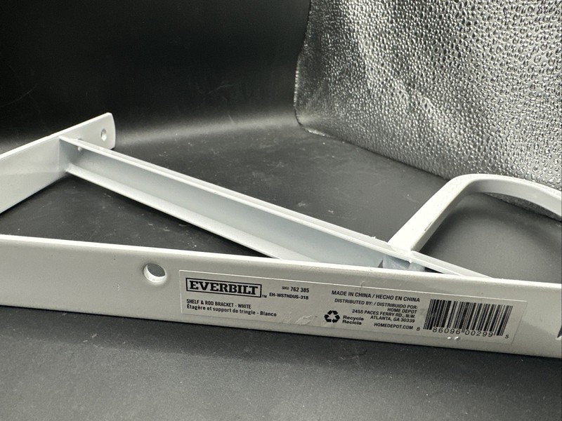 Everbilt Shelf & Rod Bracket White 1000 lbs 8 x 12.4 x 1.05 - Chipped Paint gallery