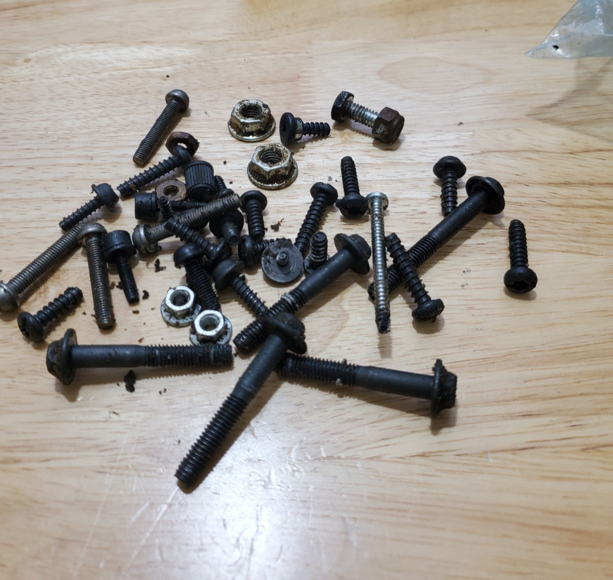 Ryobi String Trimmer 780r (41BD780G034) Parts / Assorted Screw, nuts & bolts gallery
