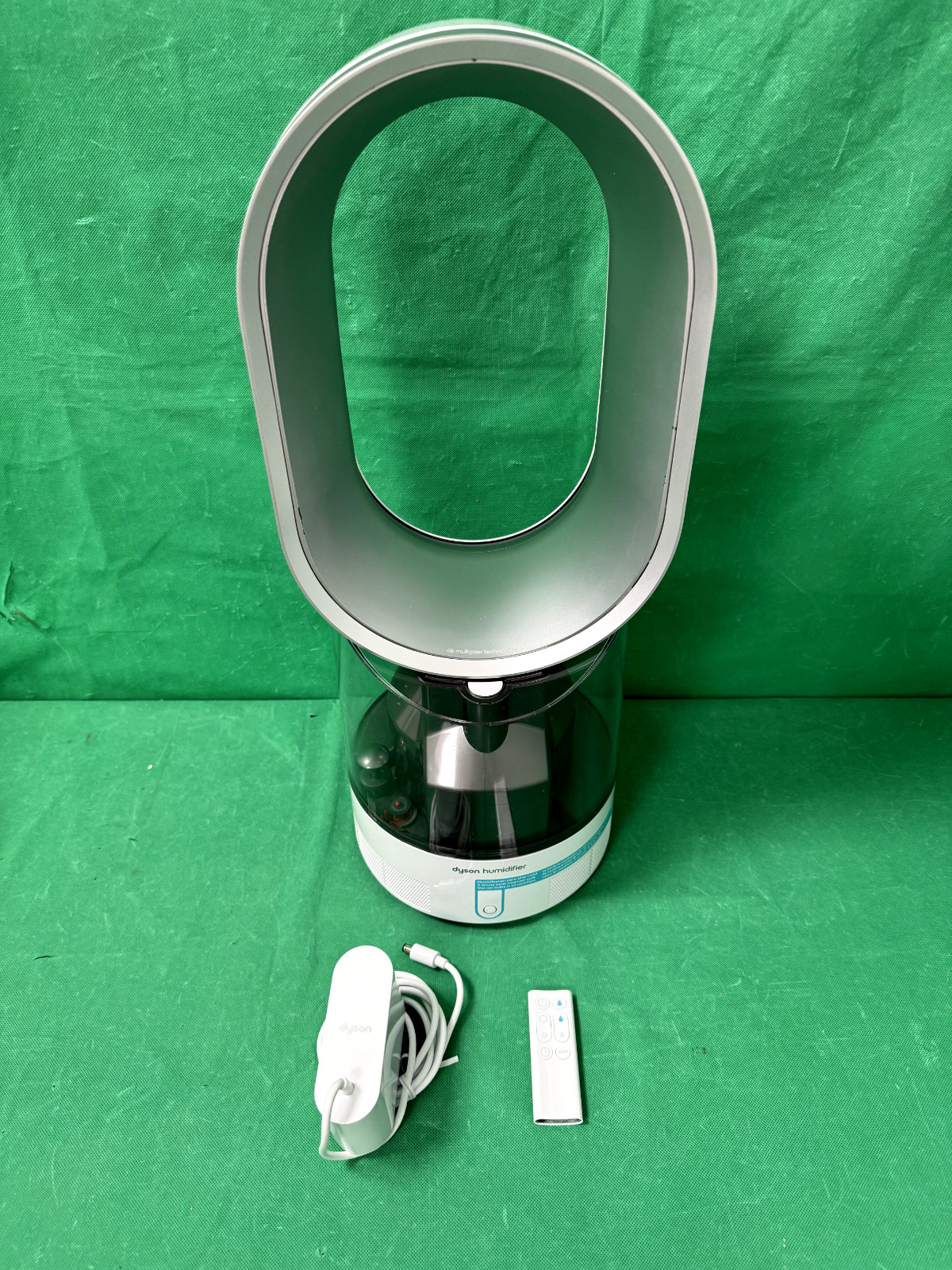 Dyson AM10 Humidifier - White/Silver-FOR PARTS!!! gallery