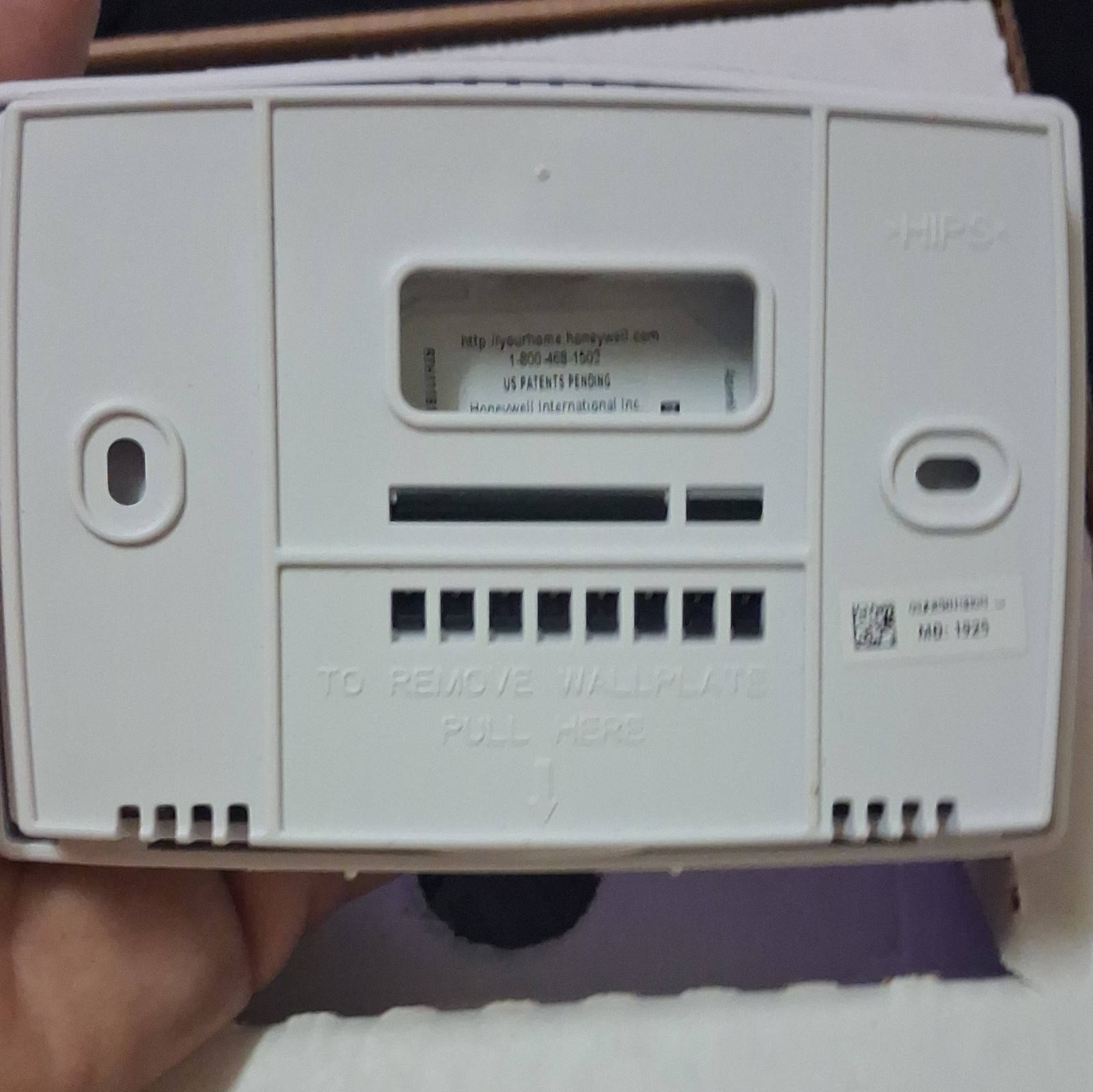 Honeywell RTH111 Series Non-Programmable Digital Thermostat Heat/Cool/Off White gallery