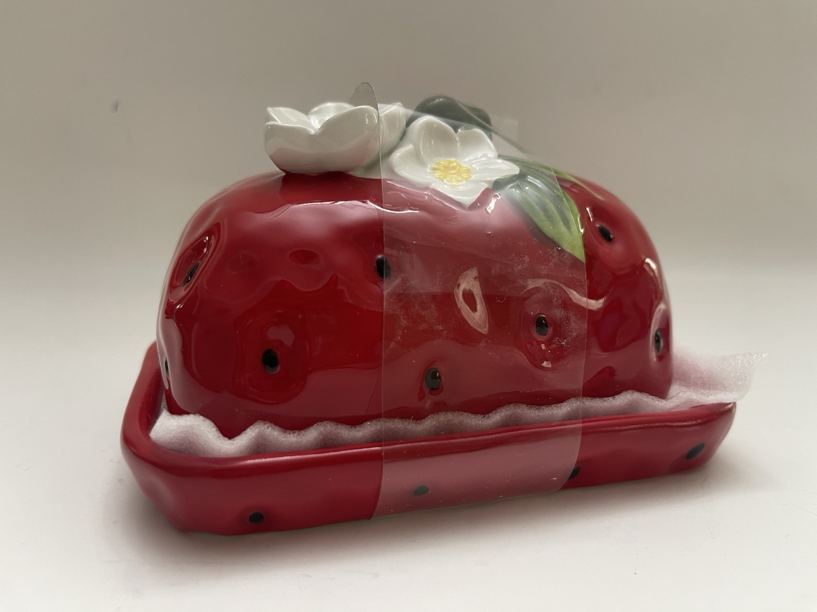The Strawberry Collection By CornerRuby Butter Dish Hand wash Only gallery