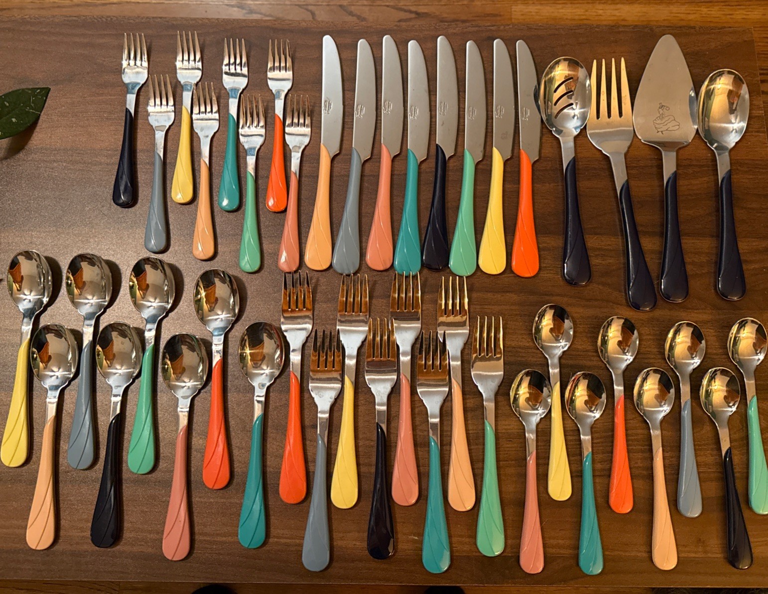 Fiestaware Flatware Swirl Pattern 44 Piece Set For 8 Plus 4 Pc Serving Set gallery