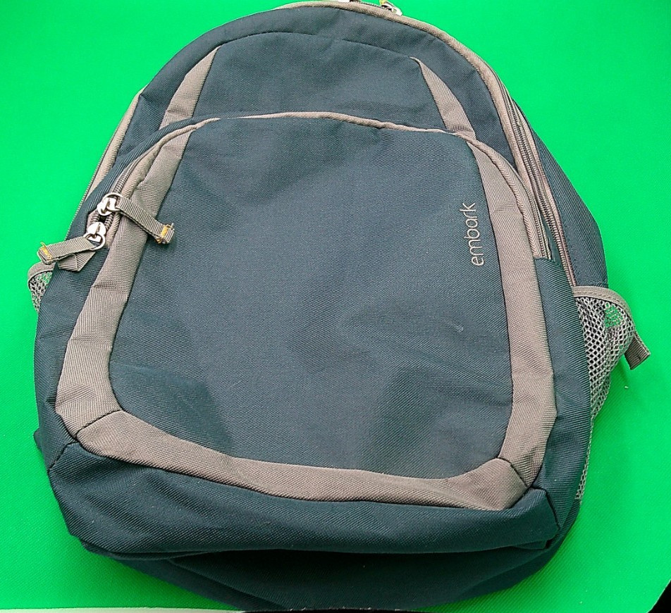 Embark Green Black Hiking Backpack Polyester Padded Mesh Side Pockets 17x13