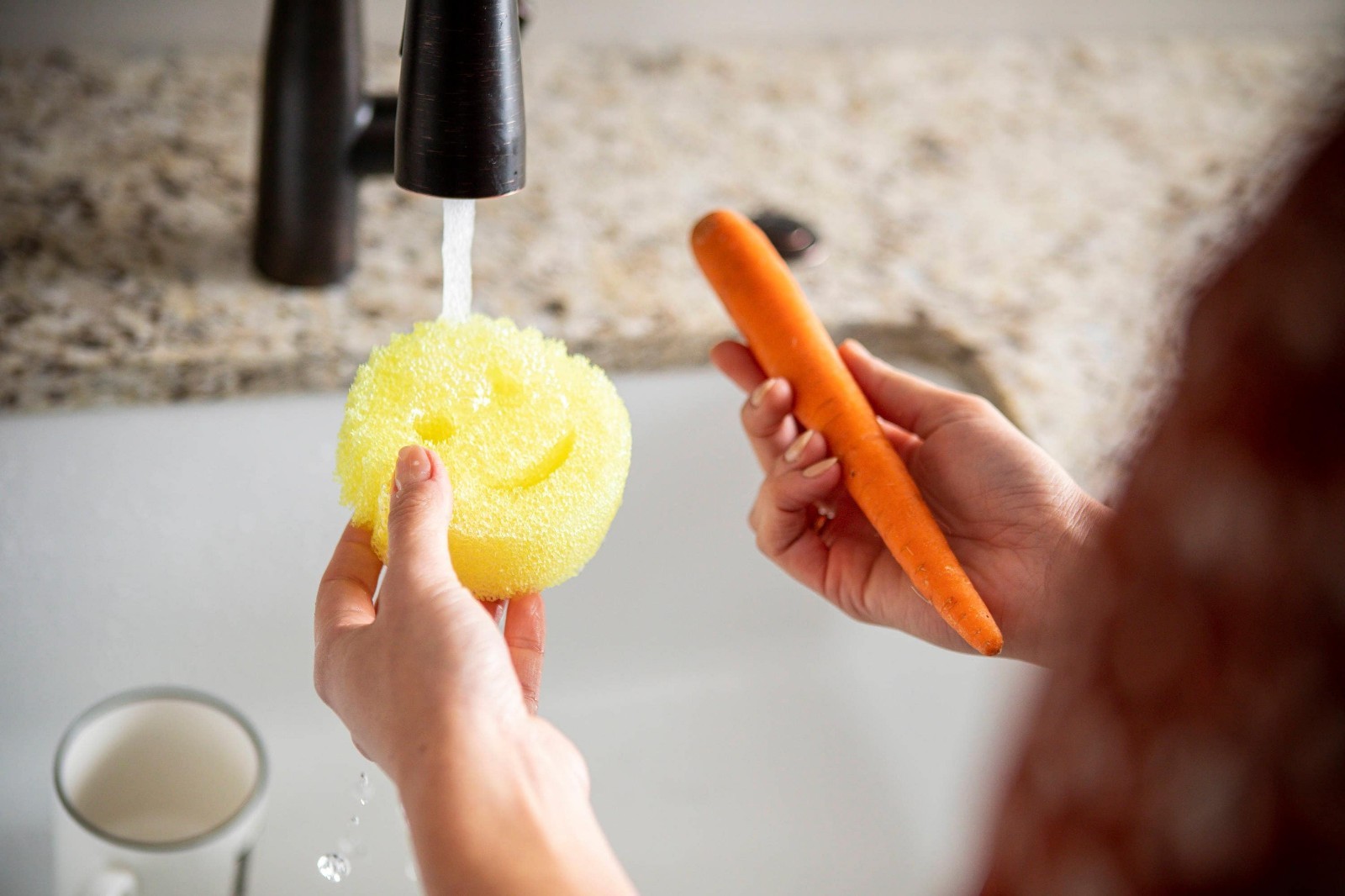 Scrub Daddy Yellow Cleaning Sponge Non Scratch Dish Scrubber FlexTexture gallery