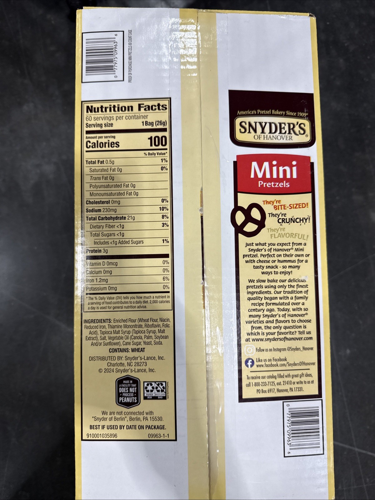 Snyder's Mini Pretzels 100 Calorie Bags, 60-count (0.92 oz each), Total 55 oz gallery