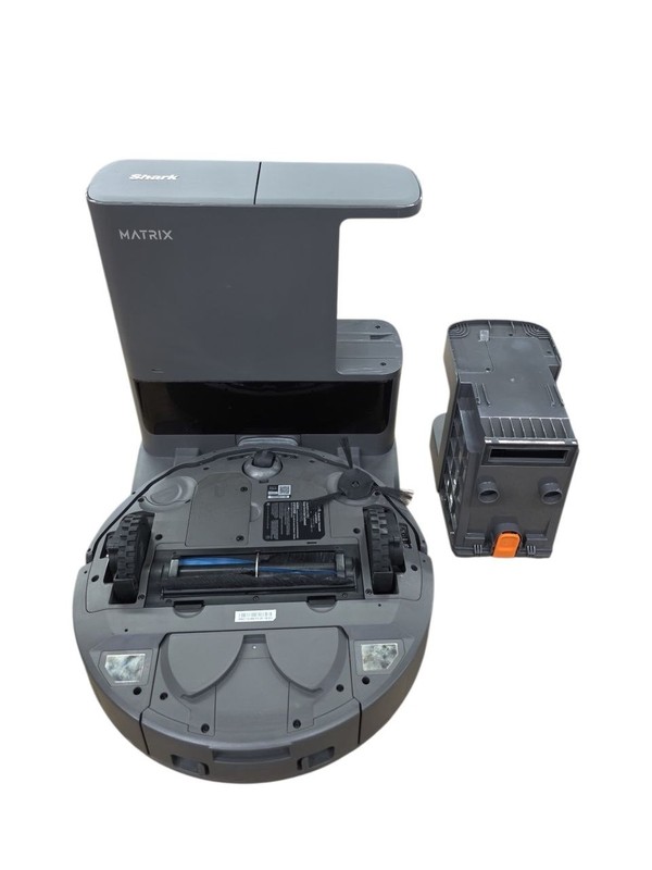 Shark Matrix Robot Vacuum Self Empty with Self Cleaning Brushroll UR2350AE gallery