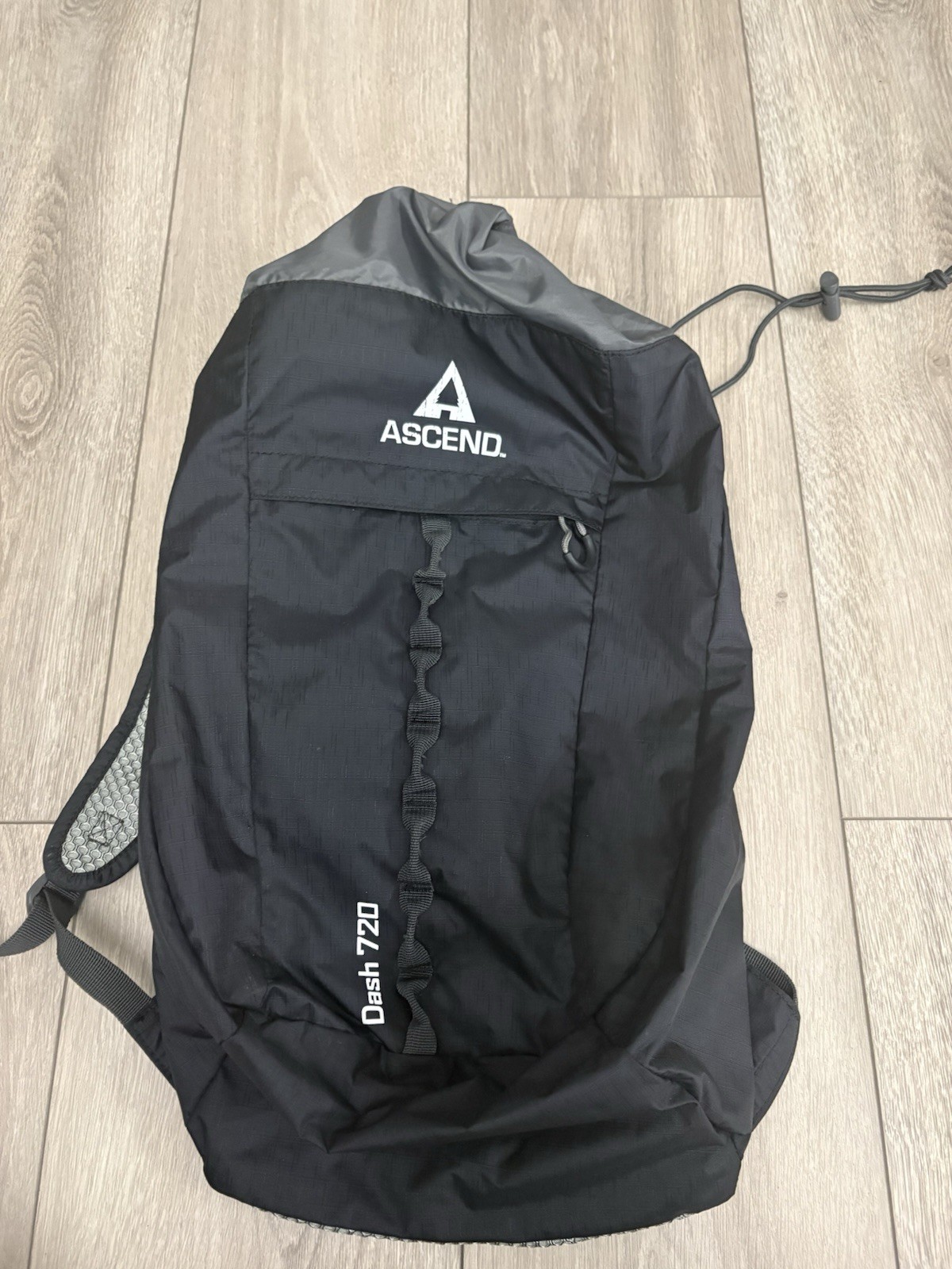 Ascend Dash 720 Hiking Backpack Black Gray Lightweight Day Pack Drawstring 5