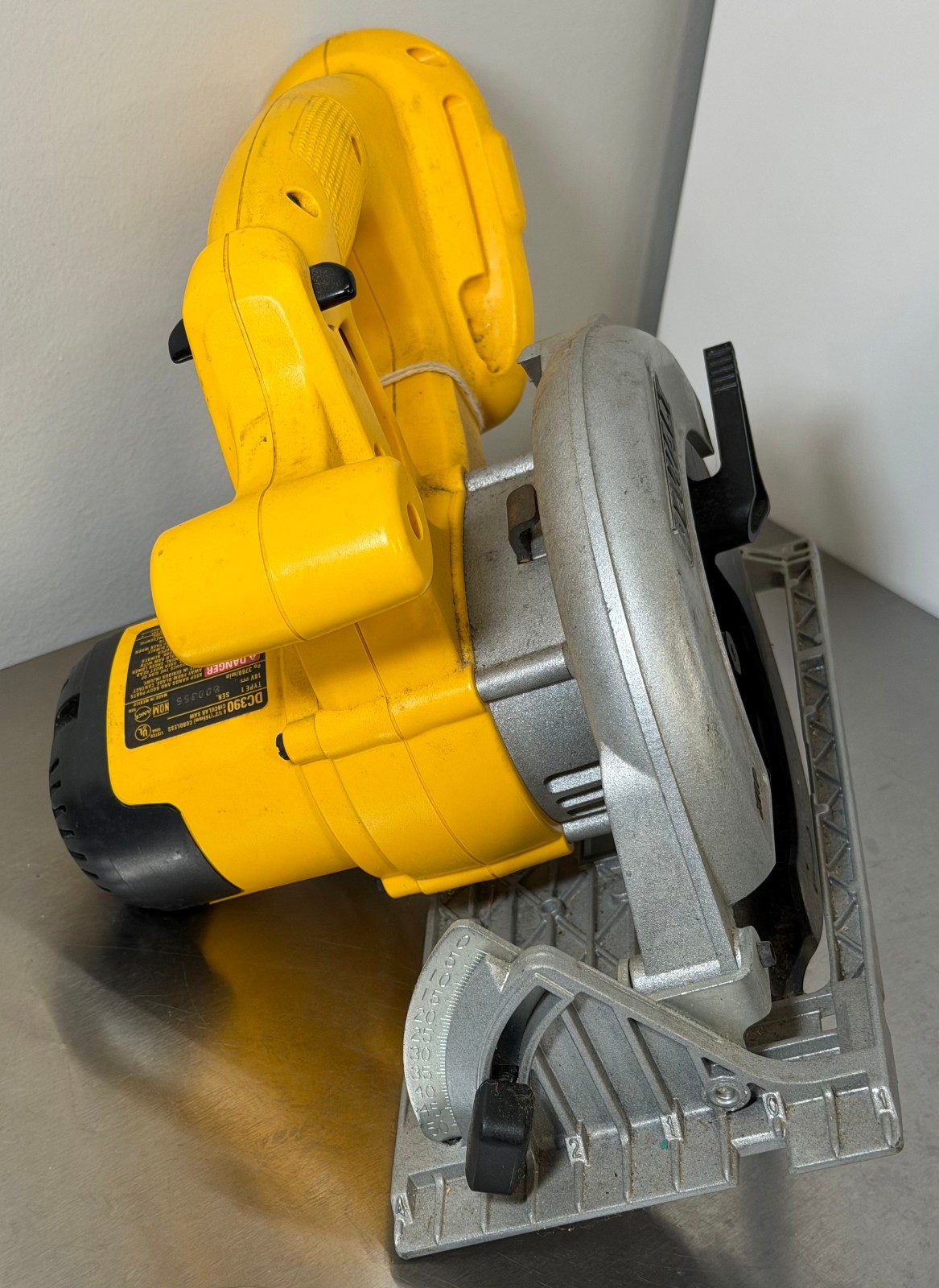 DEWALT DC390 XRP 18V Cordless Circular Saw Tool Only w/ Manual Clean gallery