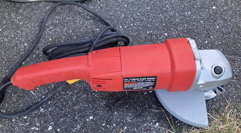 Craftsman PROFESSIONAL 7in Angle Grinder 900-26438, 13 AMP Corded W/4 Discs gallery