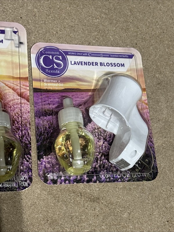 Common Scents Plug-In Essential Oils Diffuser Set + 3 Refills Lavender Blossom gallery