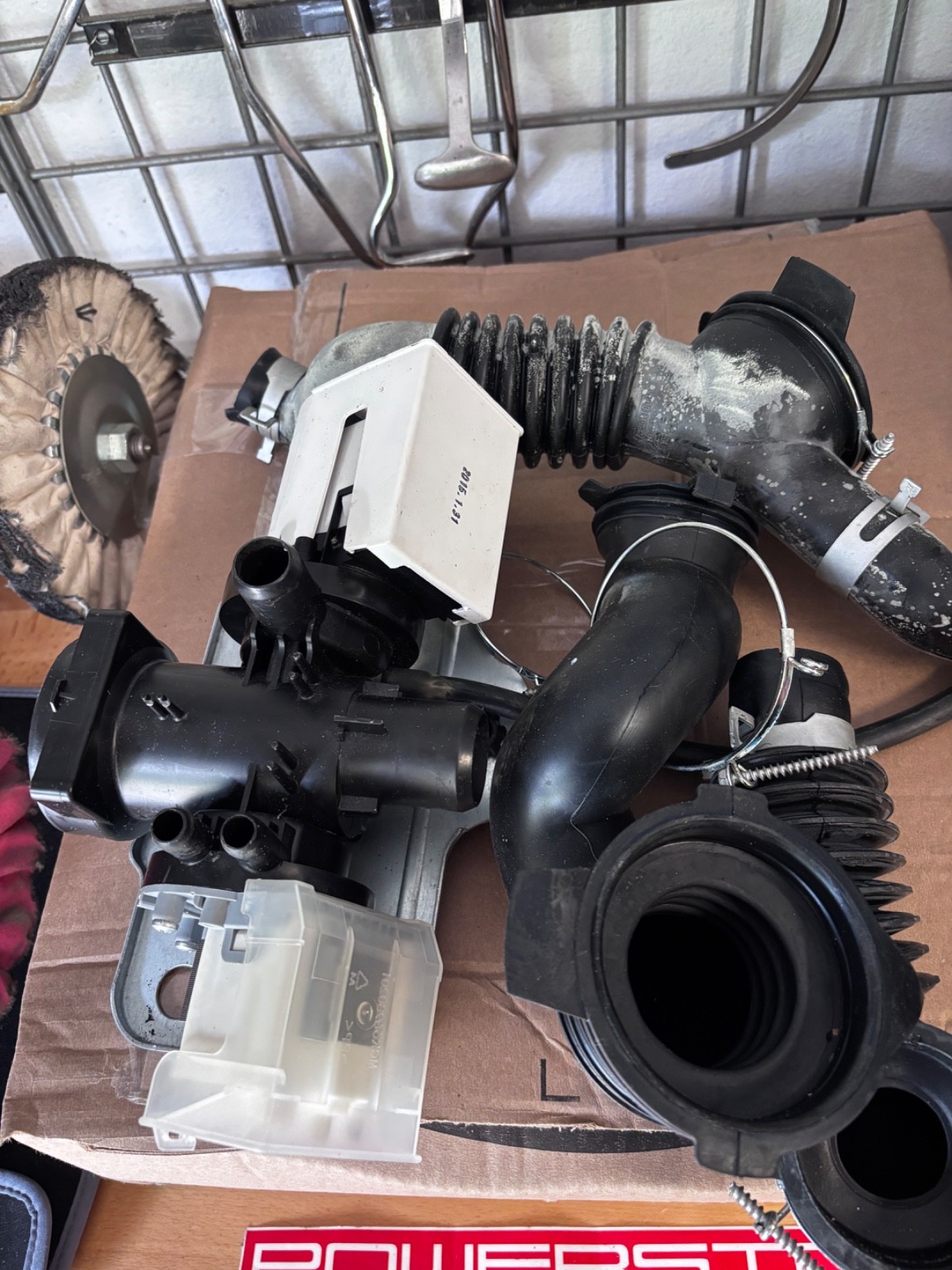 4681ea2001t. Comes with complete housing and all bellows and clamps gallery