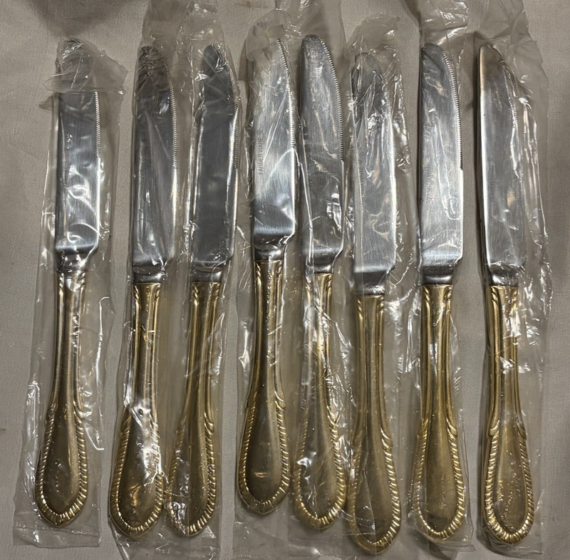 Faberware Breeze-Gold Electroplated Feathered Tip Flatware Service for 8 Serving gallery