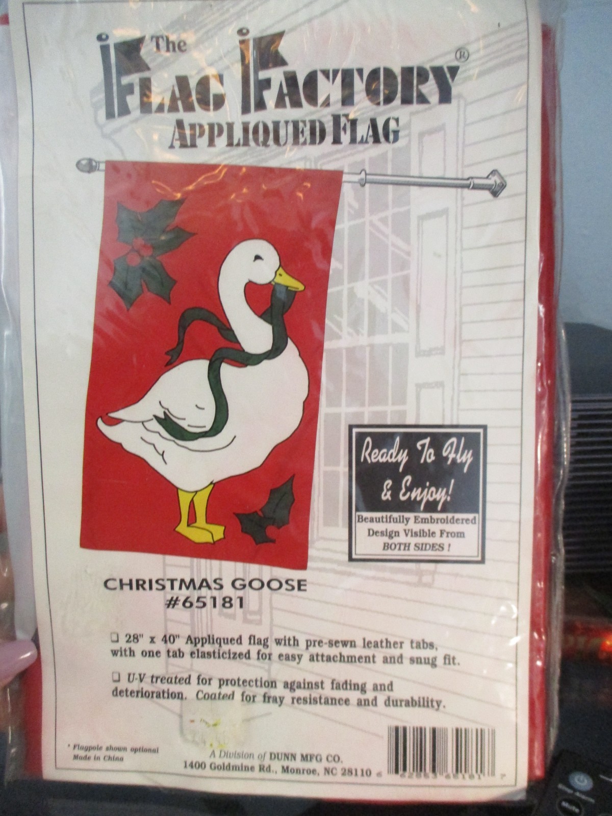 Vintage "CHRISTMAS GOOSE" Applique Flag All Sewn 28" x 40 " NEW gallery