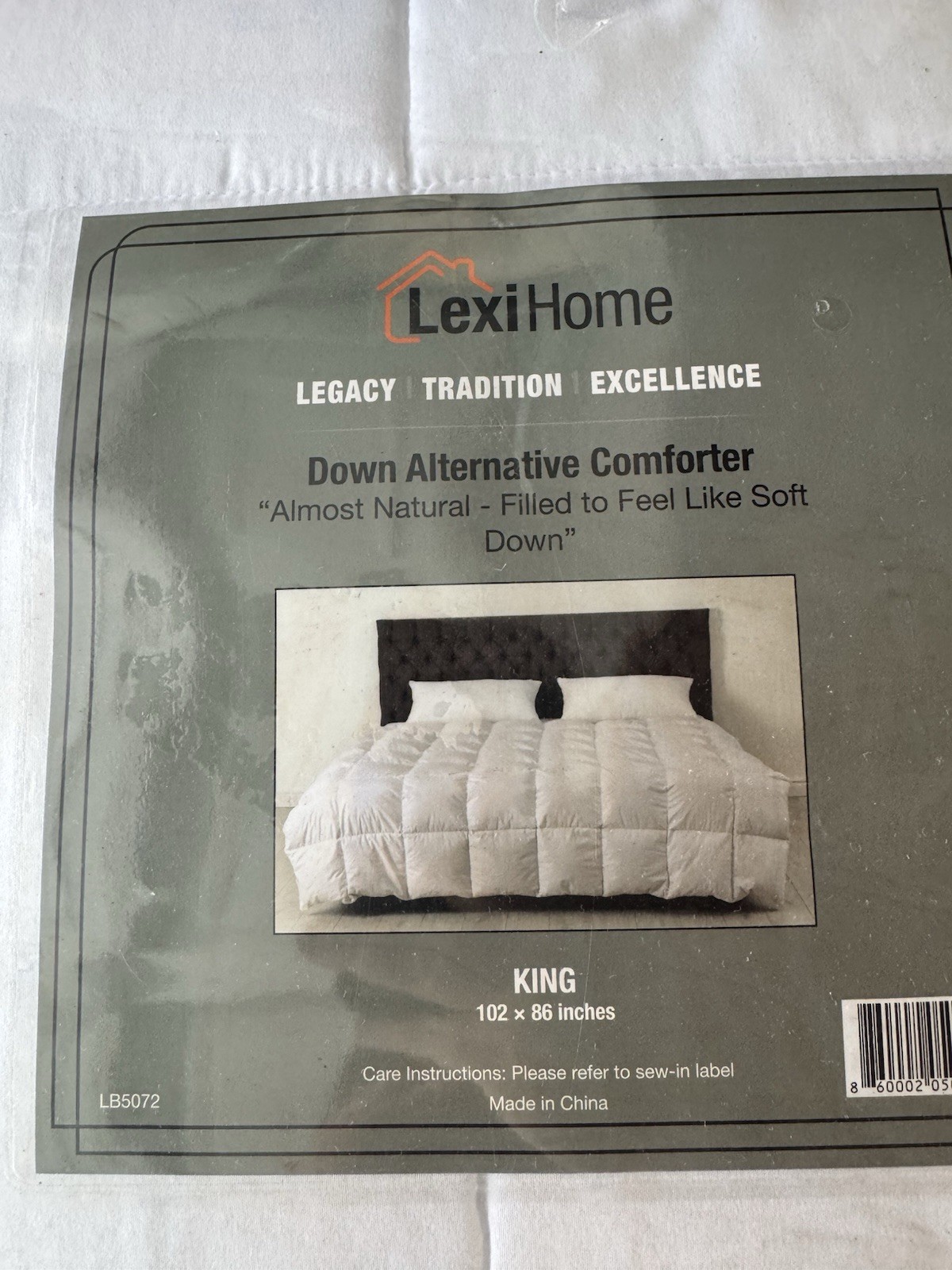 LexiHome Down Alternative Comforter King Size gallery