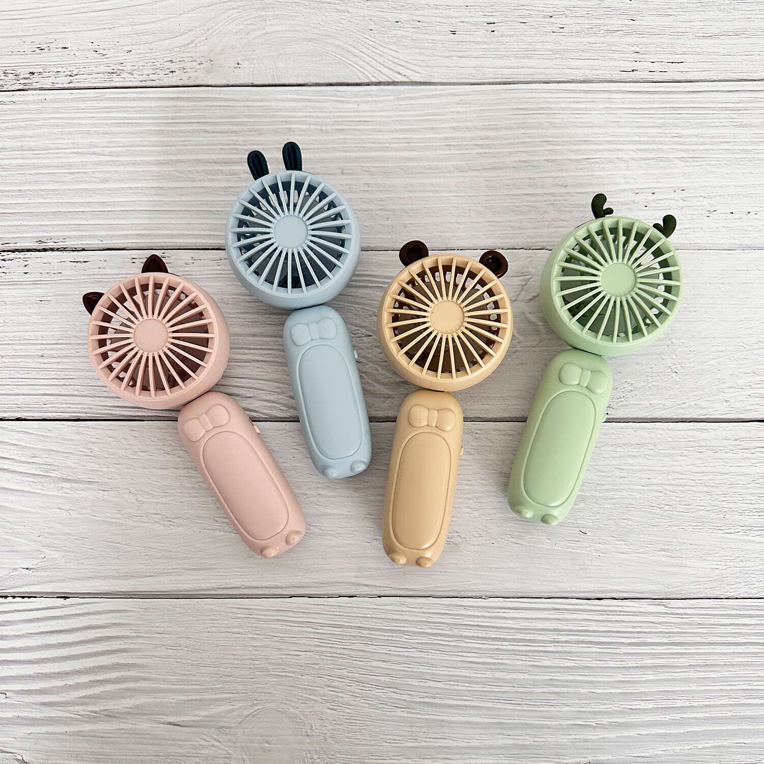 Wrapables Mini Portable Handheld and Desktop Rechargeable USB Fan gallery