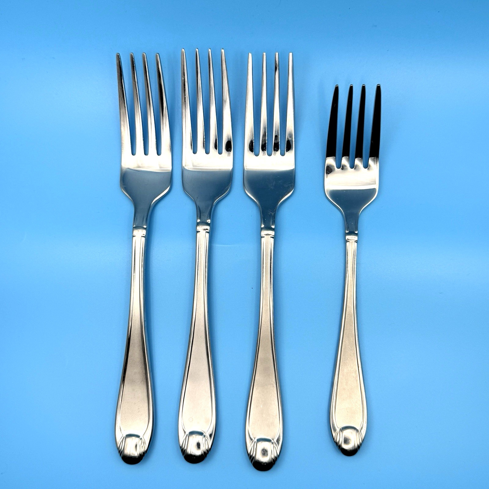 4 Oneida GARNET SATIN 3-Dinner Forks 1-Salad Heavy 18/10 Stainless VERY NICE gallery
