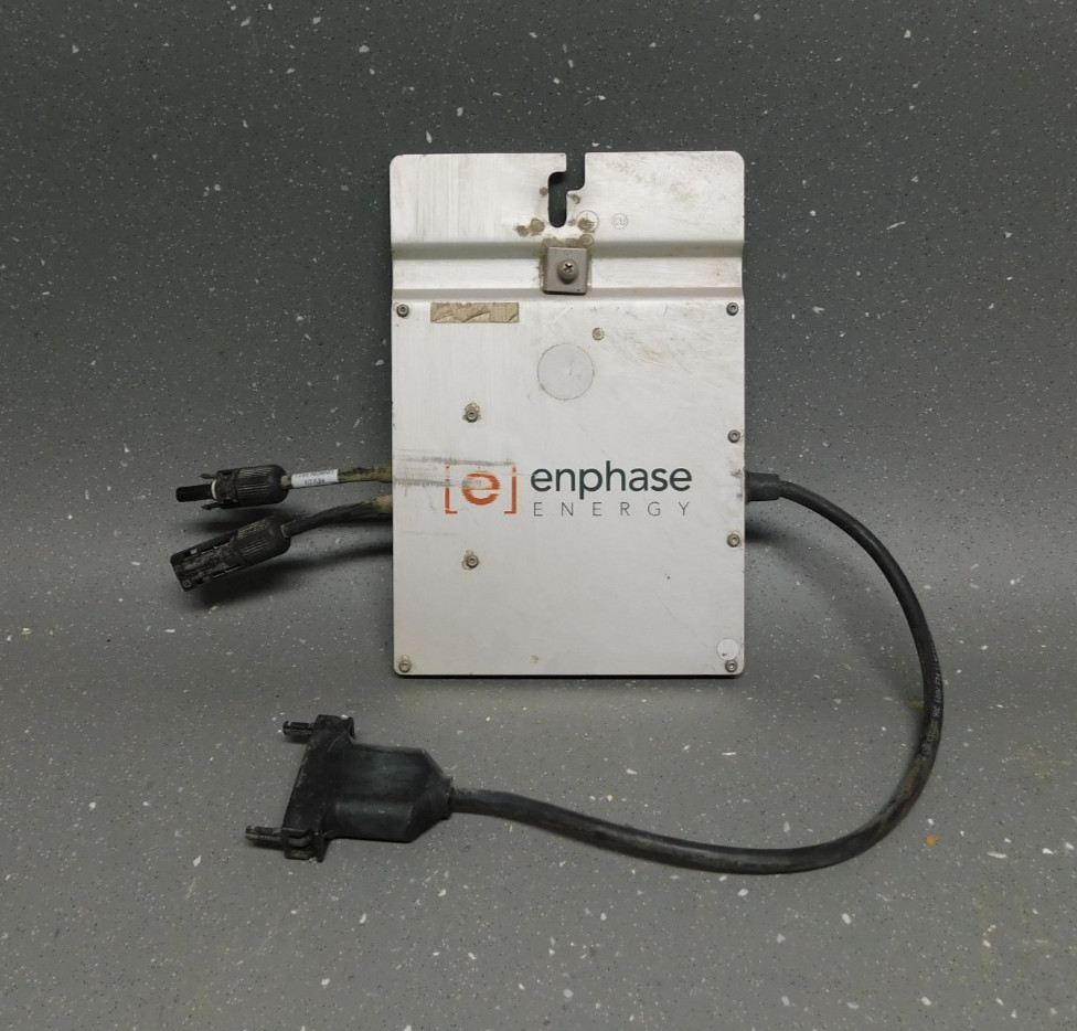 (10) Enphase M215-60-2LL-S22 215W Micro-Inverters for 60 Cell 190W-270W Panels gallery