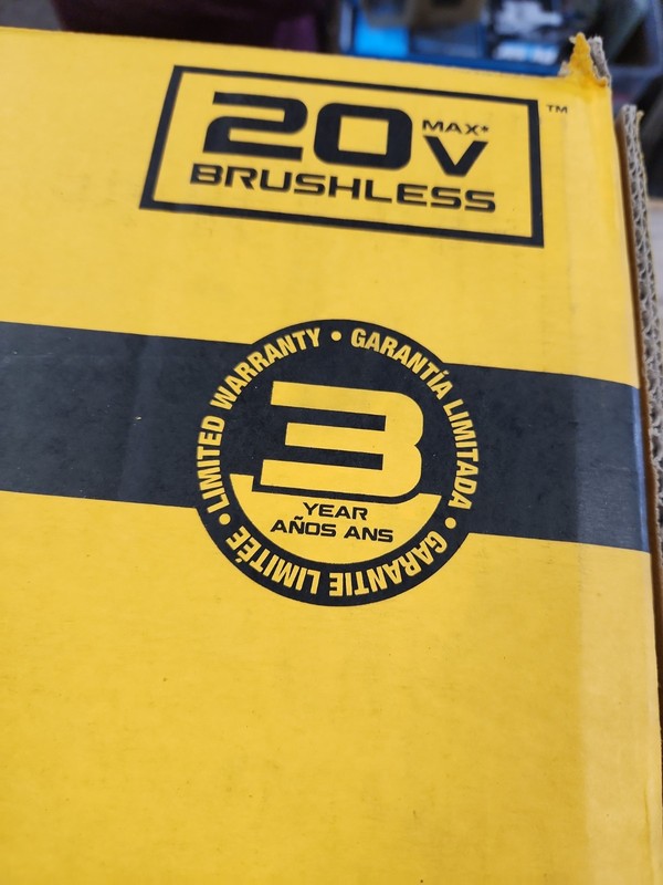New DeWalt DCK730P2 20V MAX 7-Tool Combo Kit gallery