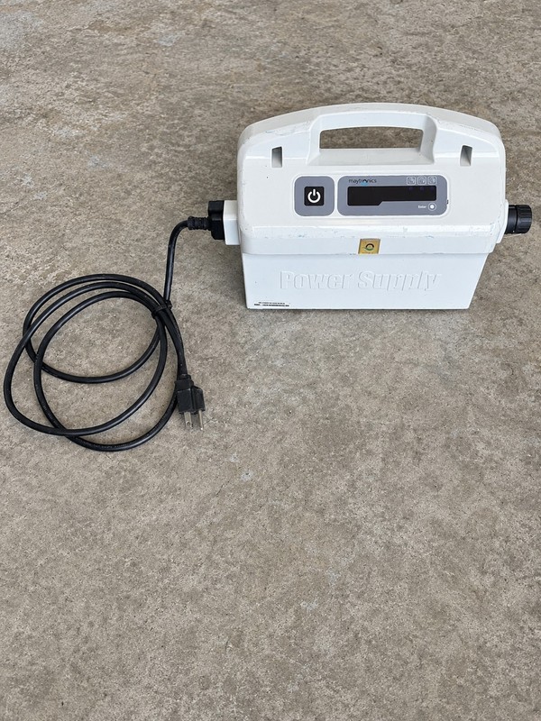 Dolphin Nautilus CC Plus Robotic Pool Cleaner w/ Tested Power Supply - For Parts gallery