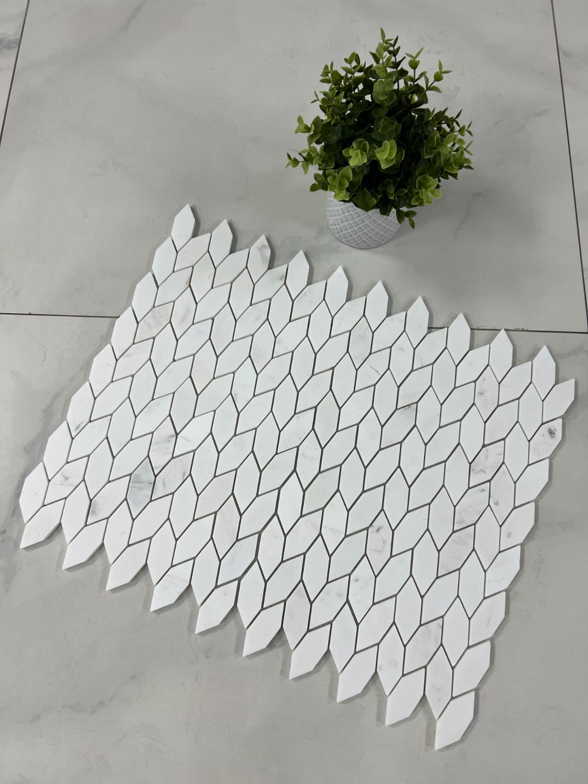 Dolomite Marble Leaf Pattern Mosaic Tile gallery