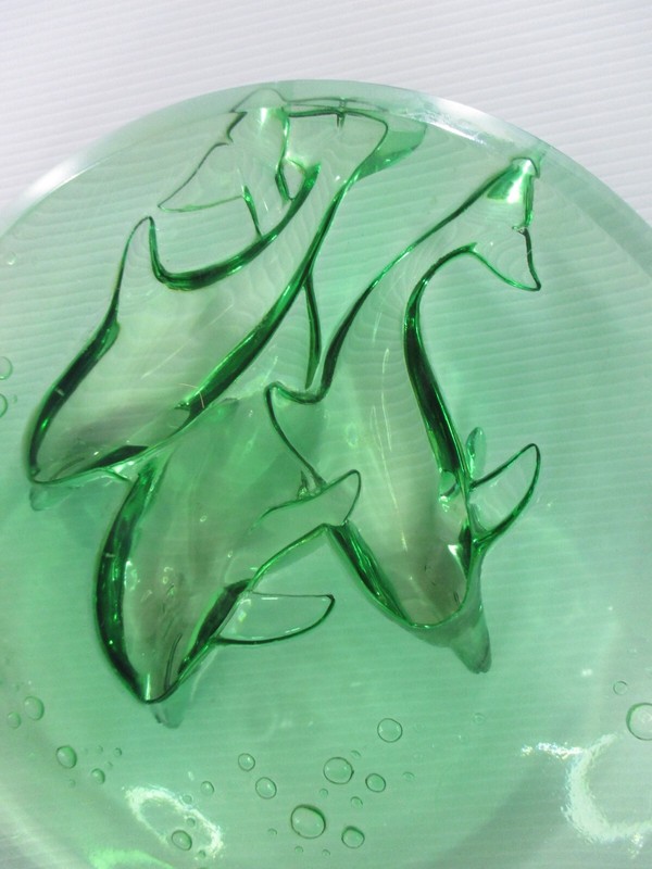 Dolphin Embossed Display Plate Acrylic Green 3 Dolphins Frolicking 21.5cm Dia gallery
