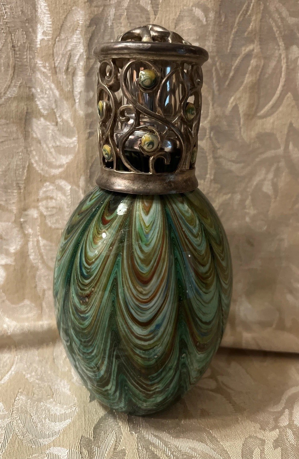 Fragrance Diffuser Glass Lamp Green Swirl Design 7” Tall gallery