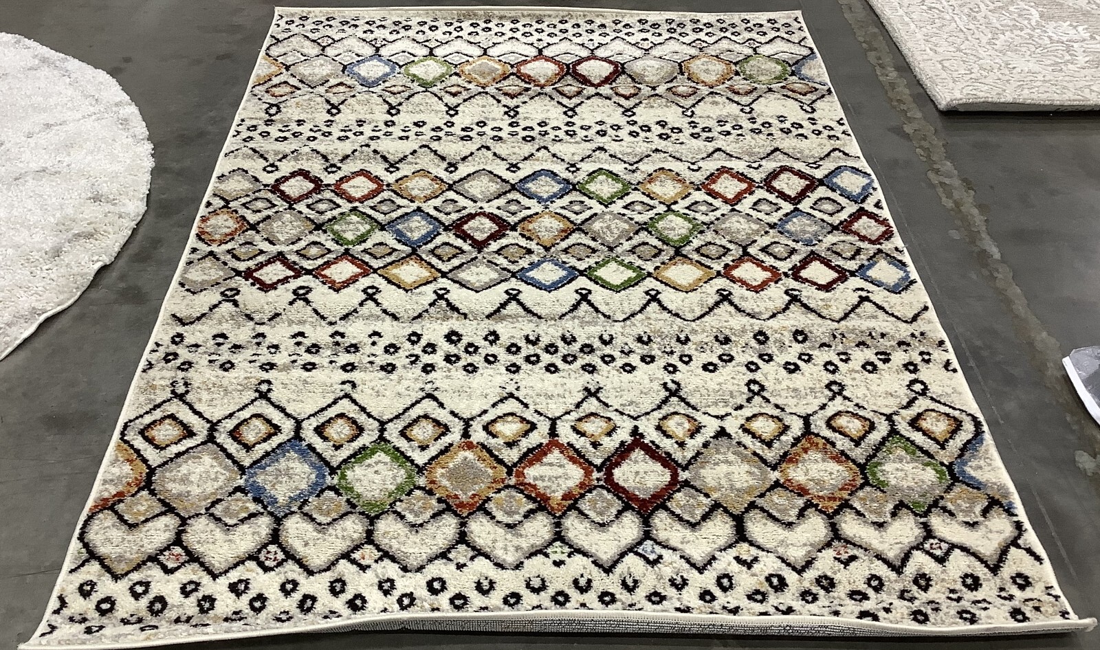 IVORY / MULTI 4'-0" x 6'-0" Flaw in Rug, Reduced Price 1172678895 AMS108K-4 gallery