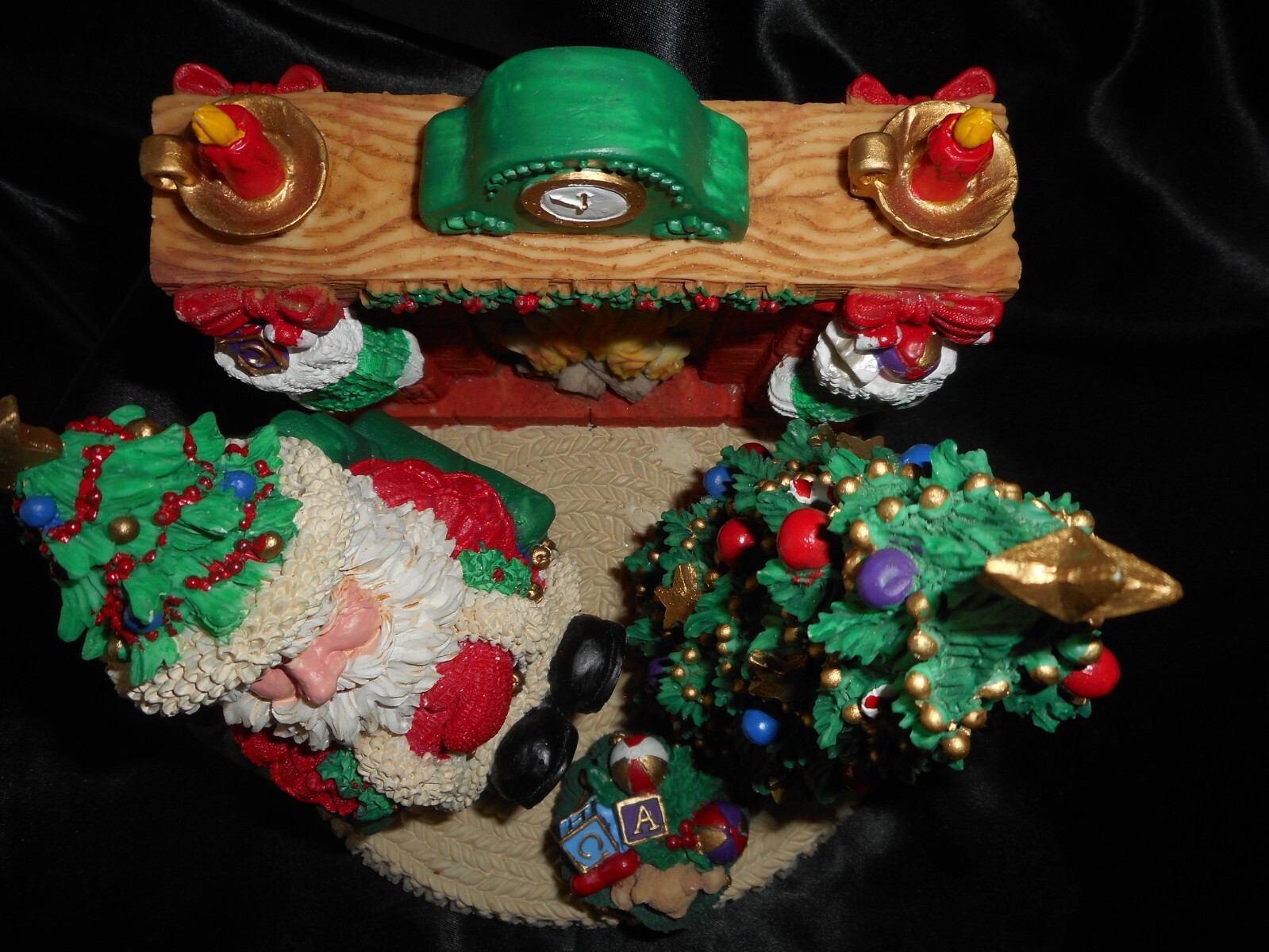Santa and Tree Pottery Free SH with 6 or more items gallery