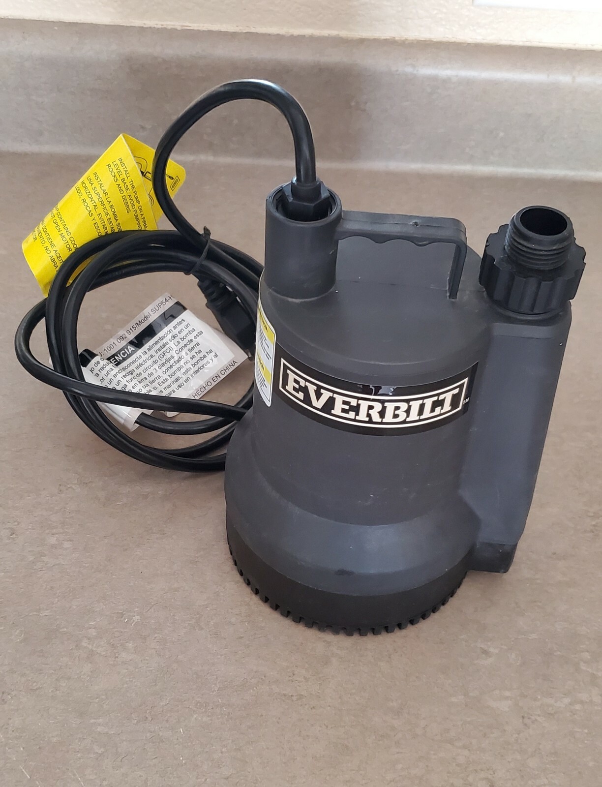 Everbilt Plastic Submersible Utility Sump Pump 1680 GPH SUP54-HD 1/6 HP gallery