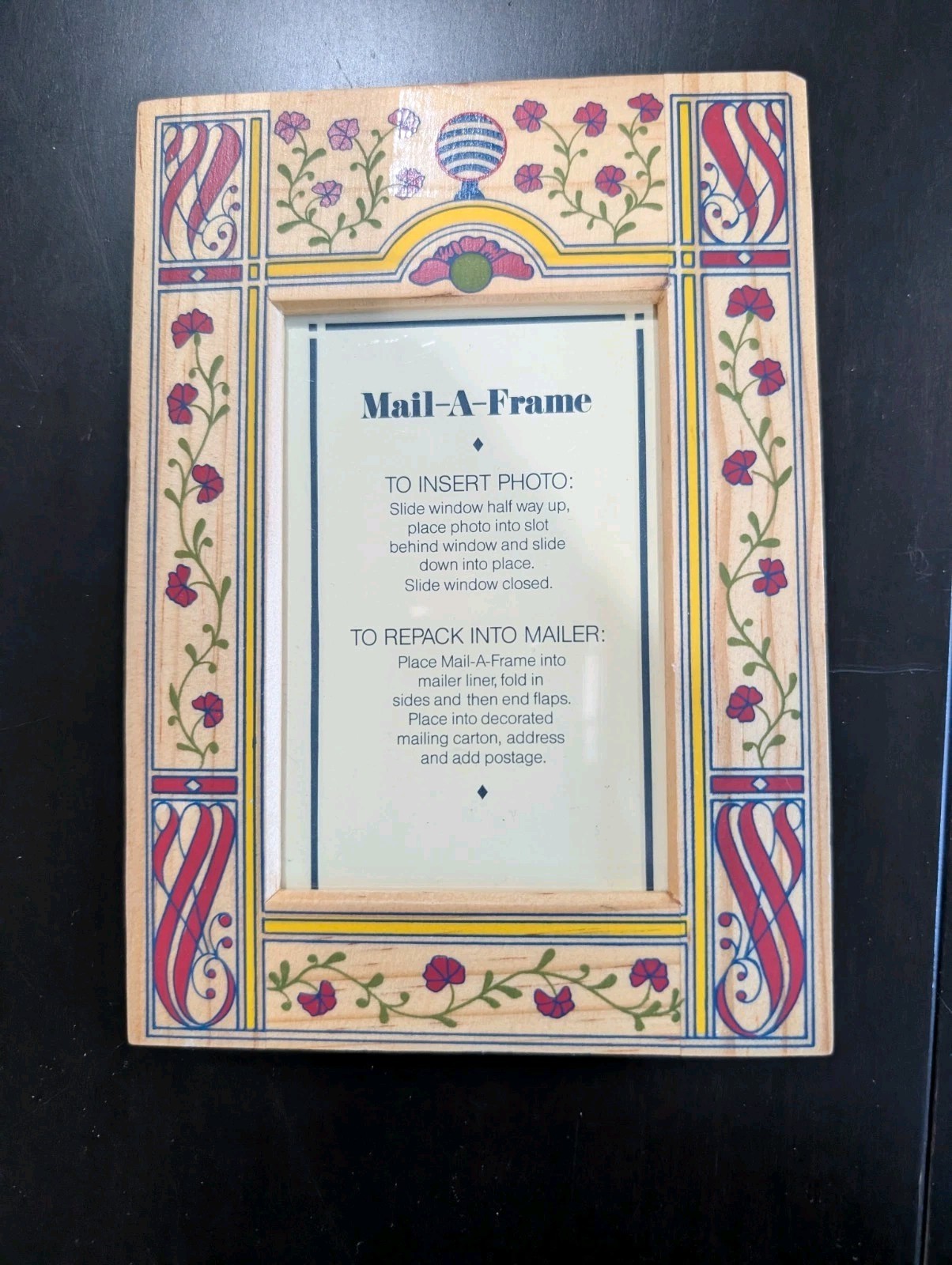 Avon Mail-A-Frame Wooden Photo Frame Floral & Nature Pattern Rectangle 5 x 7 in gallery