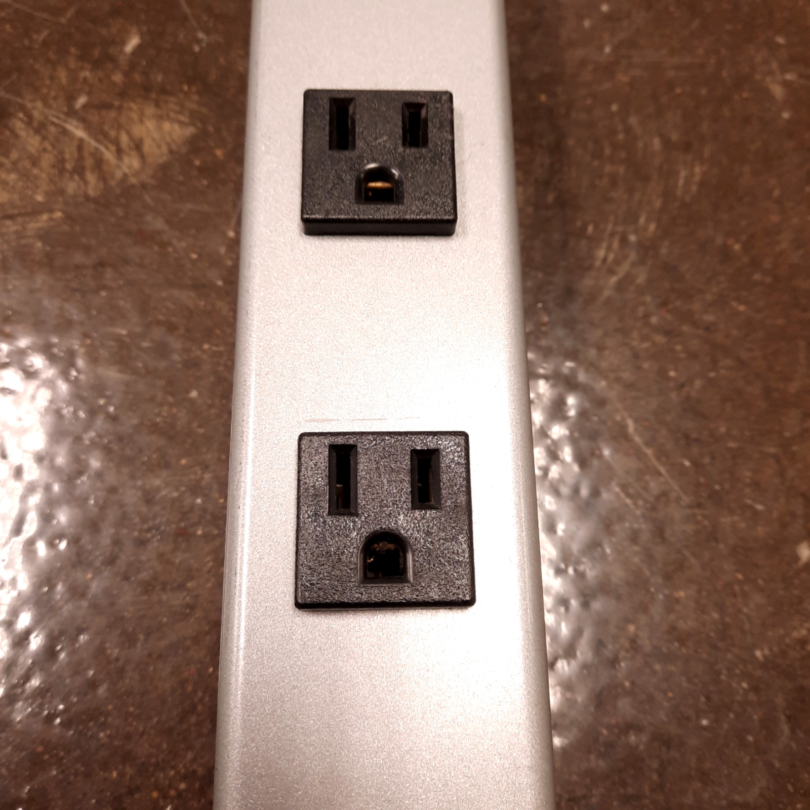 Wiremold UL2063BD Power Strip, 24-Outlets, 120V 15A, 6ft Strip, 15ft Cable gallery