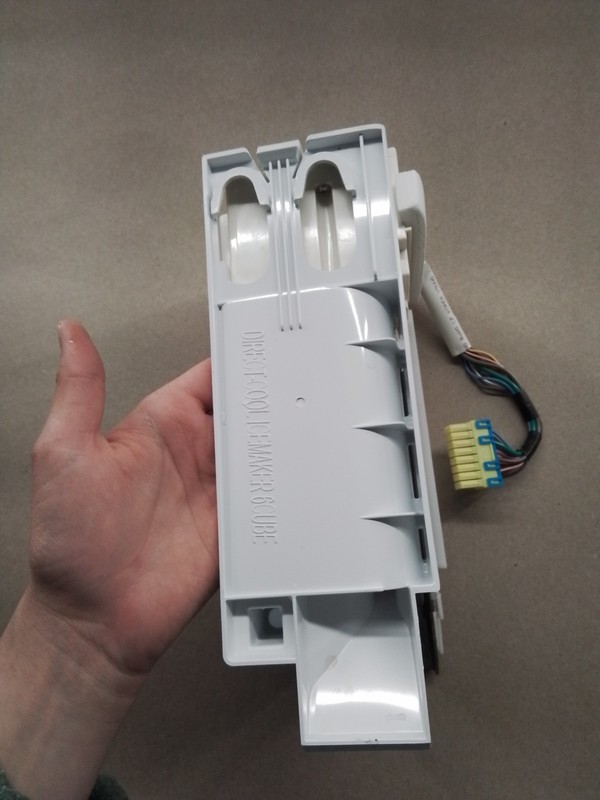 Samsung Fridge Ice Maker PN: DA97-18859A gallery