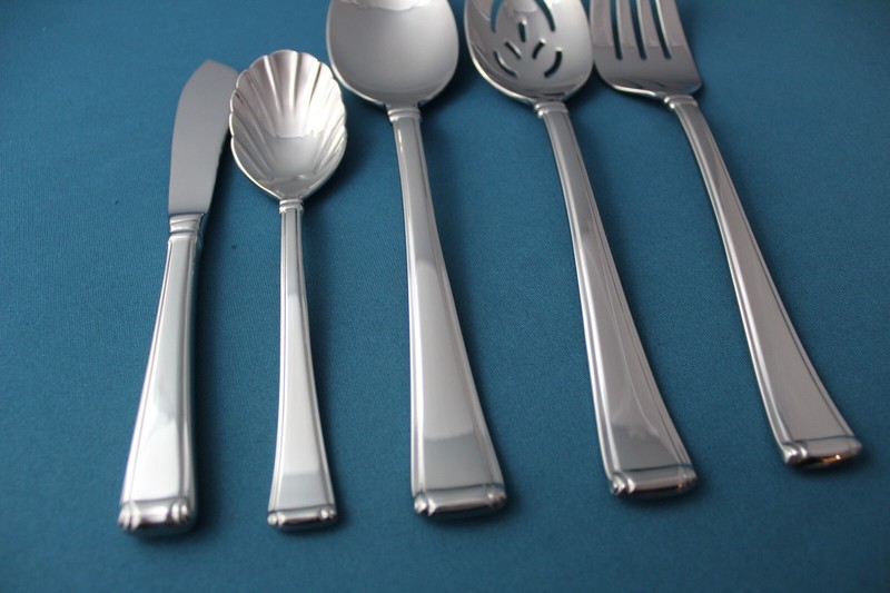 Gorham COLUMN GLOSSY Serving (5pc Set) Tablespoon Pierced Fork 18/10 Vietnam NEW gallery