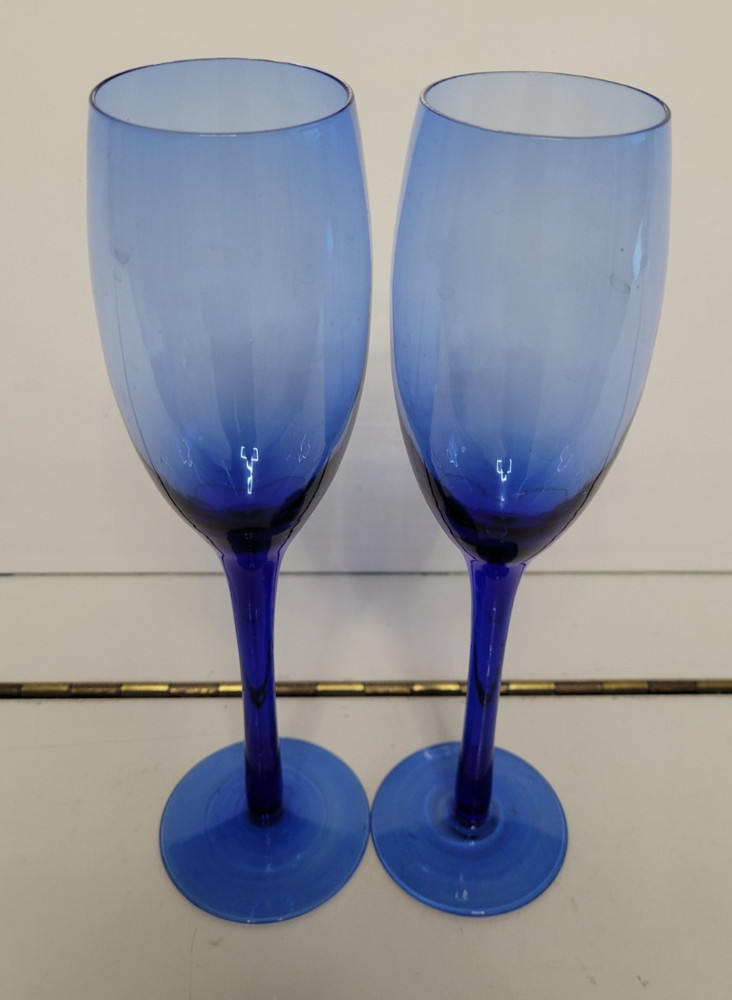 2 EGGSHELL COBALT BLUE CHAMPAGNE FLUTES 9 INCHES HOLDS 8 OZS