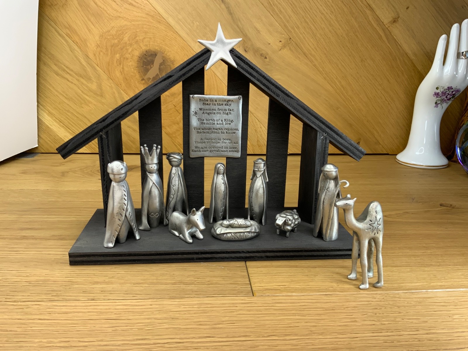 Lisa Leonard A Savior Is Born Pewter Nativity Set 12 Piece Wooden Manger Display gallery