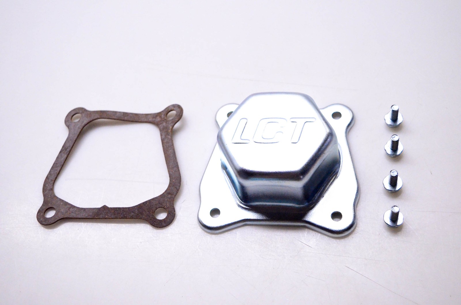 LCT 2084500 Valve Cover Assembly NOS gallery