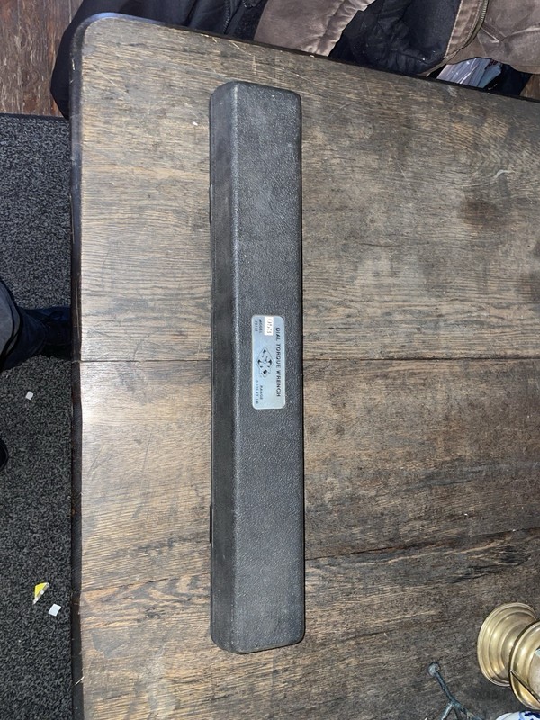 SK Tools 75175 Dial Type Torque Wrench Range 0-175 Ft.lb. Great Condition gallery