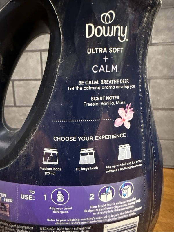 Downy Ultra Soft Calm Lavender & Vanilla Bean Fabric Softener 56 Fl.OZ. X 2 gallery