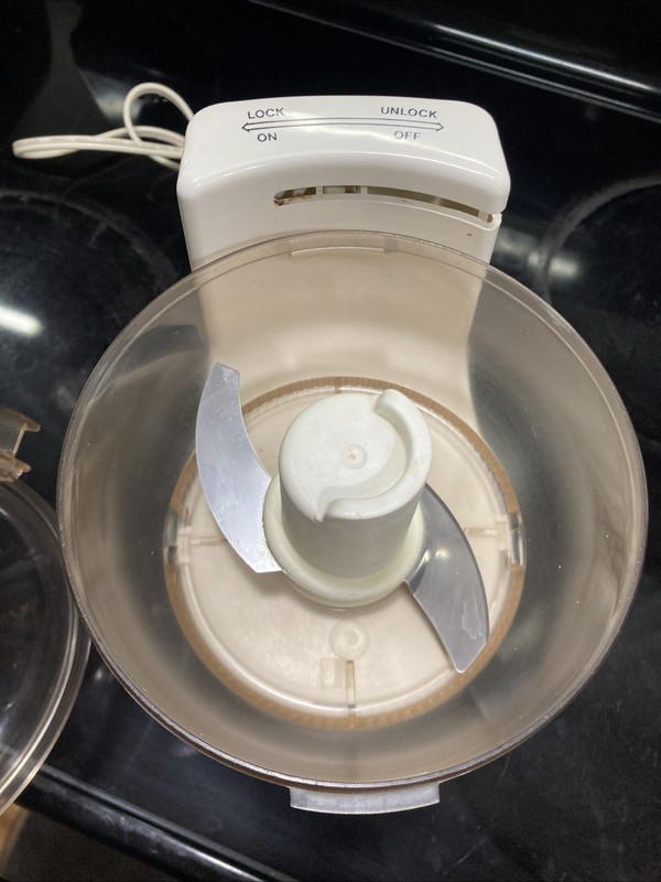 Vintage Sunbeam Oskar Food Processor Model 14081 - Made in France-TESTED/WORKS gallery