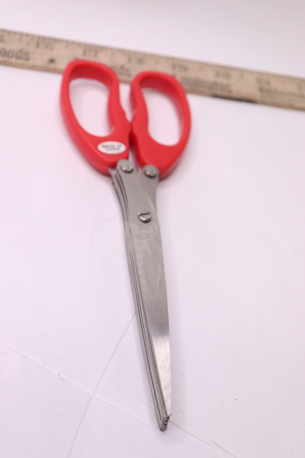 Fox Valley Traders Shredder Scissors Red 316162 gallery