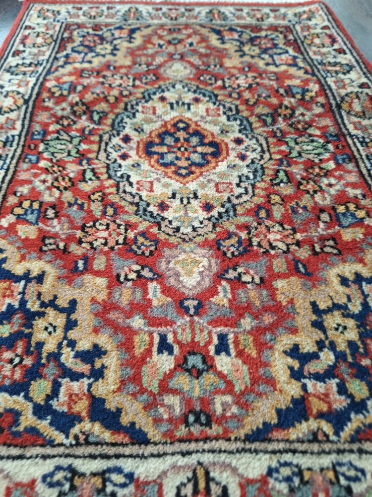 hand knotted wool rug