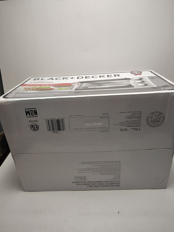 BLACK+DECKER (TO1373SSD) 4-Slice Wide Convection Countertop Toaster Oven SEALED gallery