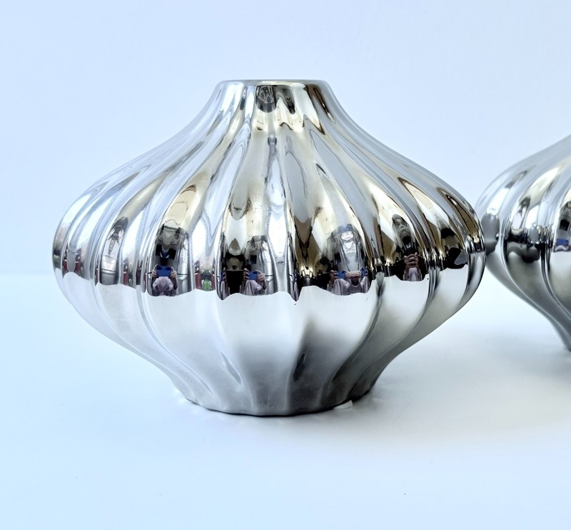 CB2 Rumba Fluted Vase Silver Chrome 6” Modern Sculptural Bud Vases gallery