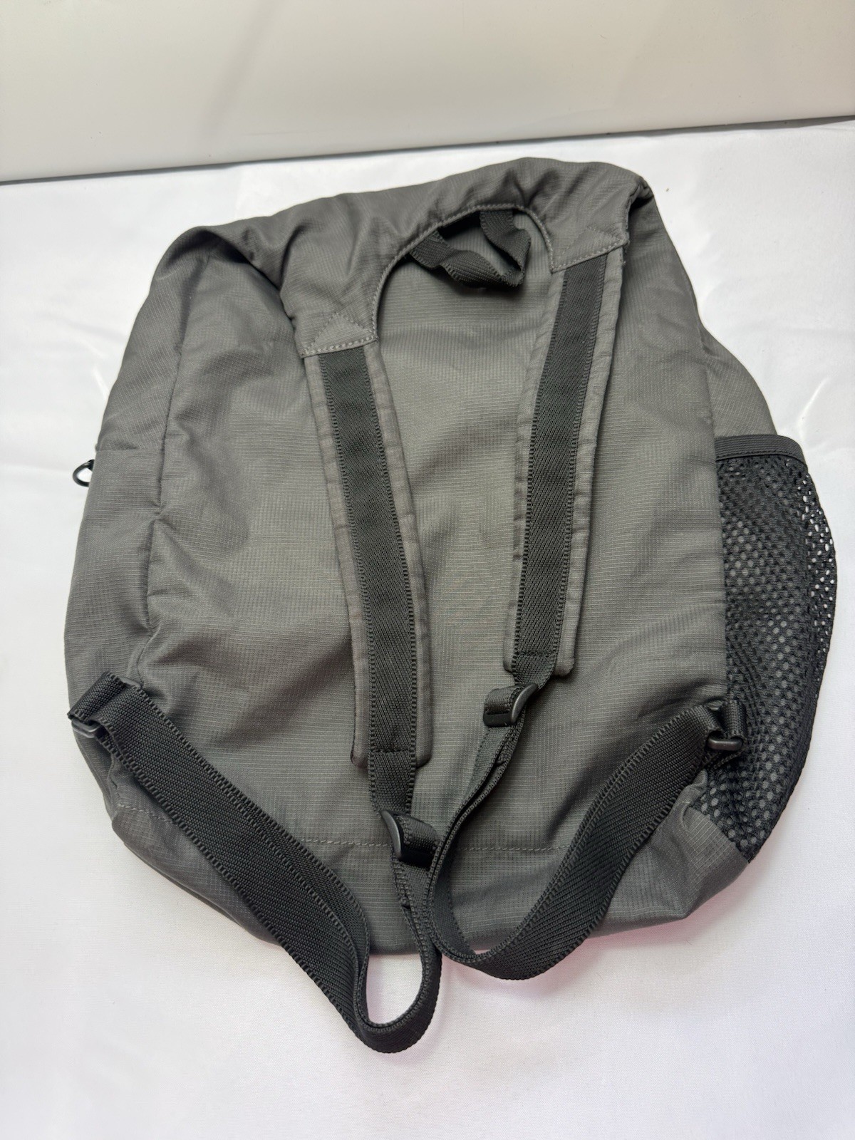 Eagle Creek Gray Packable Lightweight Backpack Mesh Side Pocket Front Zip Pocket 2