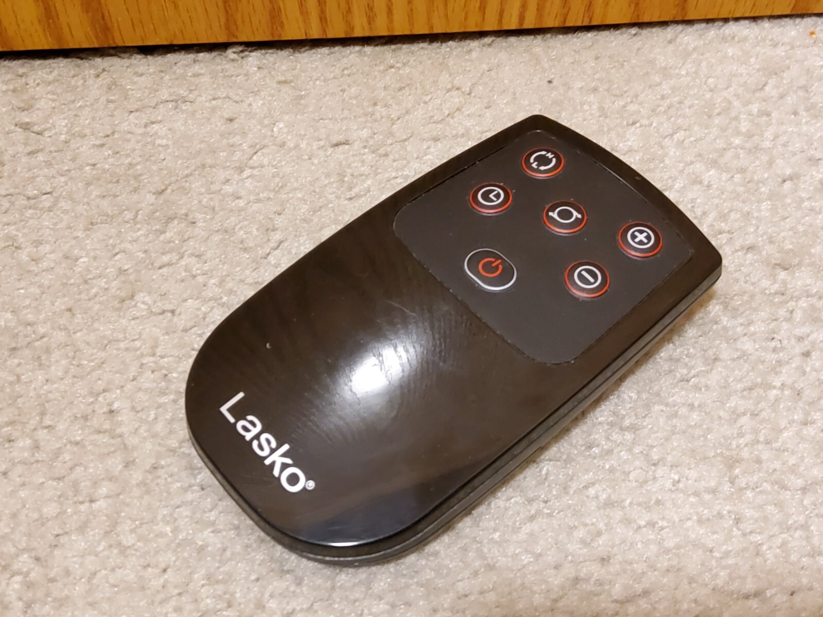 Lasko 5160-2 Remote Control For Oscillating Tower Heater 6 Button Good Condition gallery