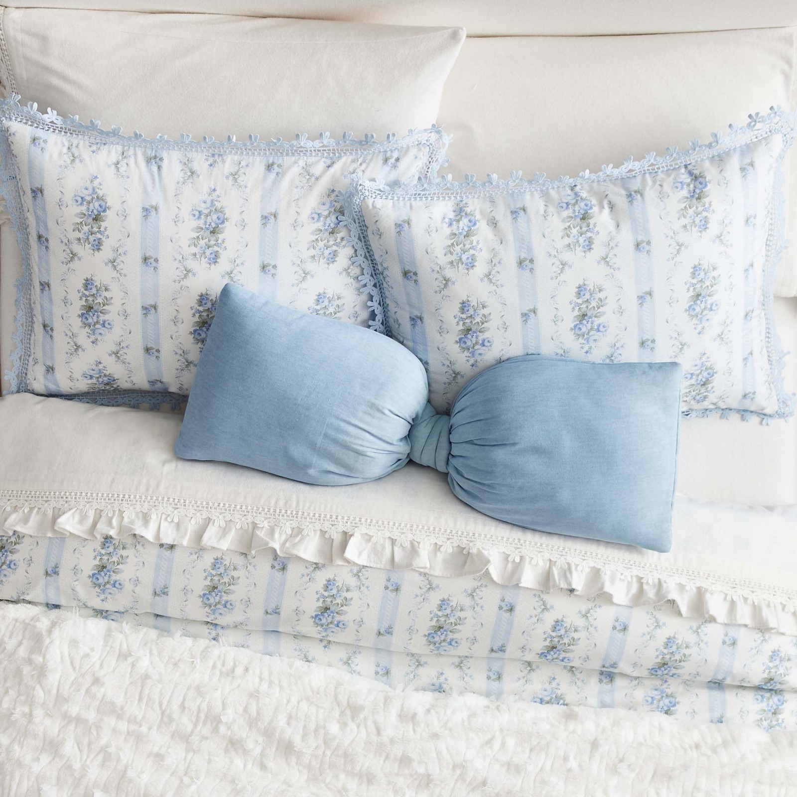 Pottery Barn LoveShackFancy Dreamy Days Duvet Cover - Blue/Ivory gallery