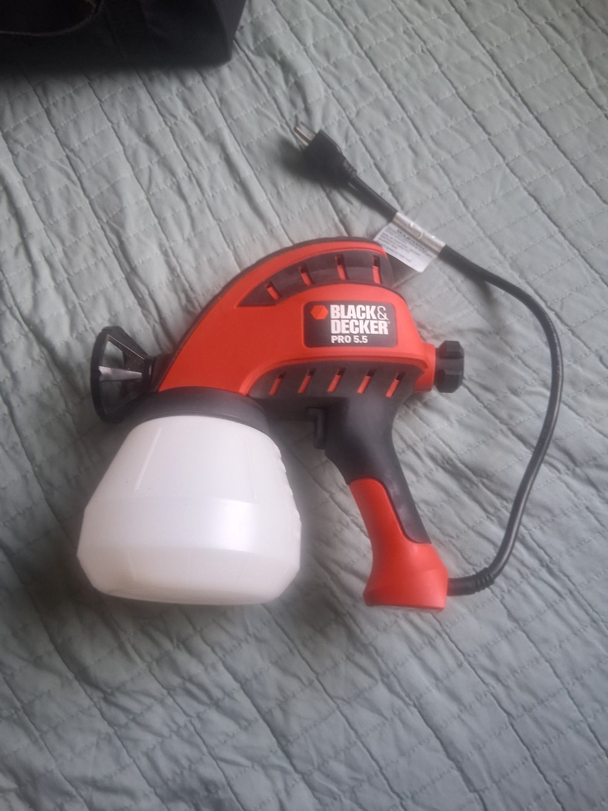 New Black & Decker 5.5 GPH Power Paint Sprayer 120 Volts AC Only 2.6 Amps 3 Lbs. gallery