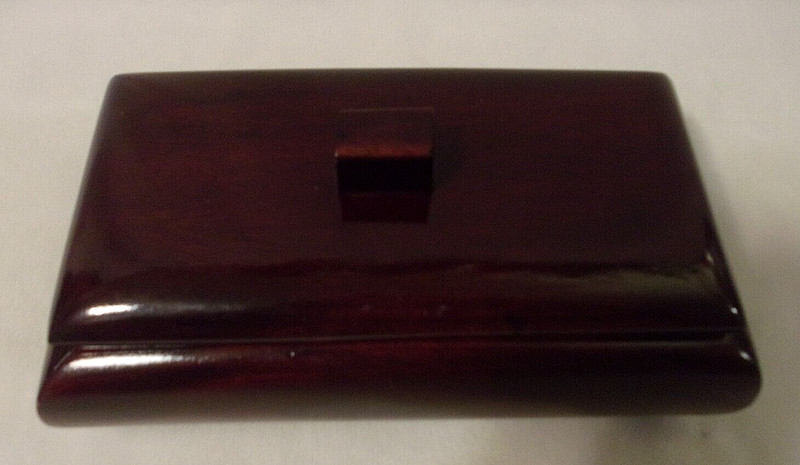 HANDCRAFTED VINTAGE SOLID WOOD KEEPSAKE BOX - Cherrywood Lacquer Finish gallery